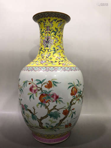 DAOGUANG MARK, CHINESE FAMILLE ROSE VASE