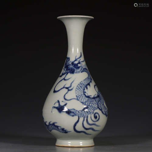 CHINESE BLUE & WHITE VASE