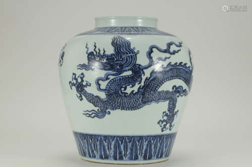 CHINESE BLUE & WHITE DRAGON JAR