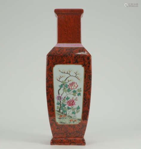 QIANLONG MARK, CHINESE STONE-TYPE GLAZED FAMILLE ROSE SQUARED VASE