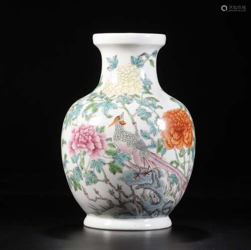 JURENTANG MARK, CHINESE FAMILLE ROSE VASE