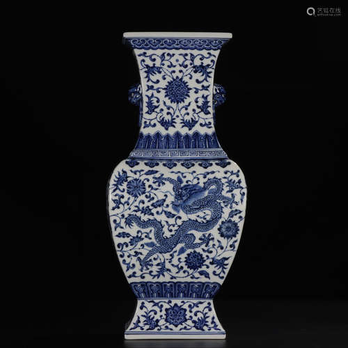 QIANLONG MARK, CHINESE BLUE & WHITE SQUARED VASE