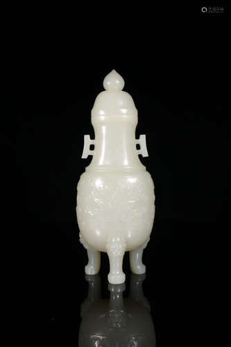 CHINESE CARVED HETIAN JADE VASE