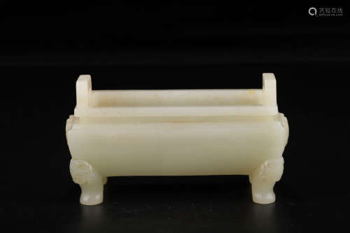 CHINESE CARVED HETIAN JADE SQUARED CENSER