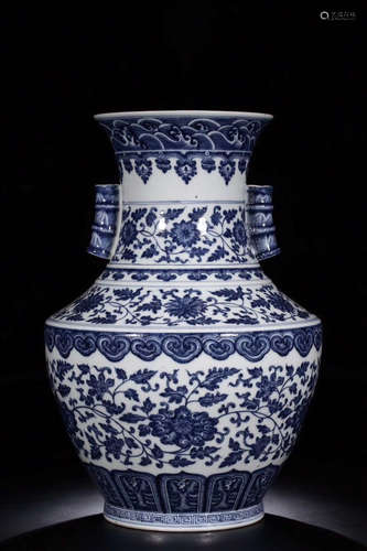 QIANLONG MARK, CHINESE BLUE & WHITE VASE