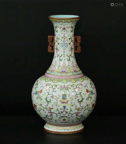 QIANLONG MARK, CHINESE FAMILLE ROSE VASE