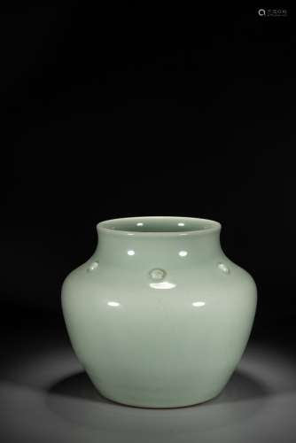 A CHINESE CELADON GLAZED JAR