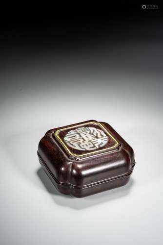 A CHINESE ZITAN JADE INLAID BOX AND COVER