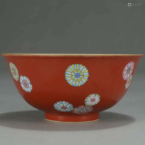 A BALL FLOWER PATTERN PORCELAIN BOWL