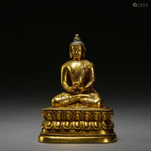 SEATED GILT BRONZE BUDDHA, QING DYNASTY, CHINA