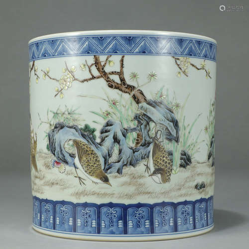 A FAMILLE ROSE FLOWER&BIRD PATTERN PORCELAIN BRUSH POT