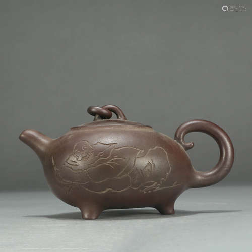 A FLORAL ZISHA TEAPOT