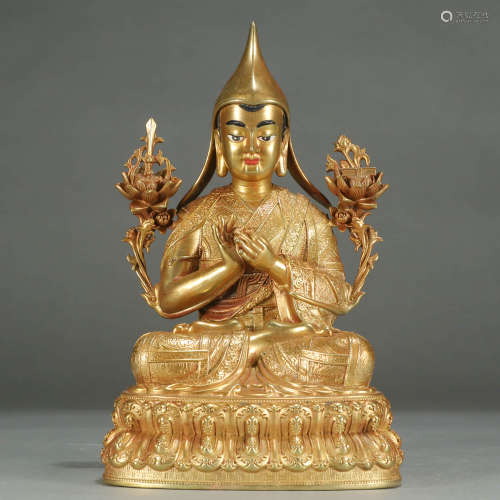 A GILT-BRONZE STATUE OF TSONGKHAPA