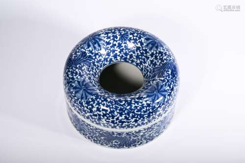 CHINESE BLUE WHITE PORCELAIN COVER BOX, MARKED