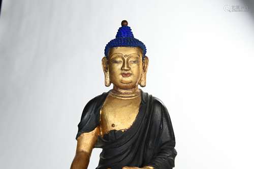 CHINESE BRONZE SEATED SHAKYAMUNI