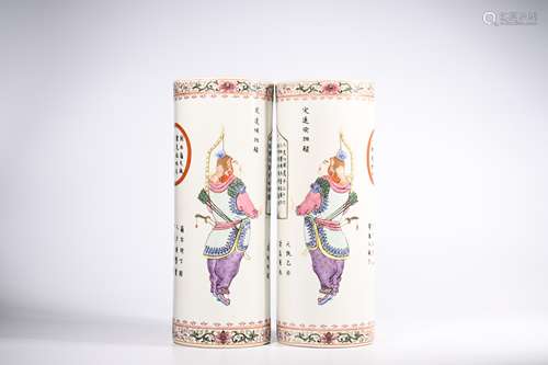 CHINESE FAMILLE ROSE PORCELAIN HAT STANDS, PAIR