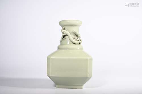 CHINESE CELADON GLAZED CHILONG PORCELAIN VASE, MAR