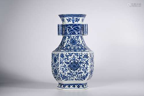 CHINESE BLUE WHITE PORCELAIN VASE, MARKED