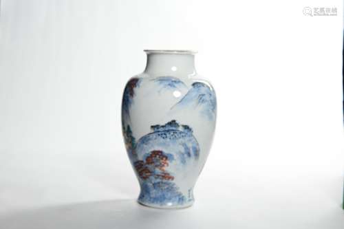 A BLUE AND WHITE IRON RED PORCELAIN VASE