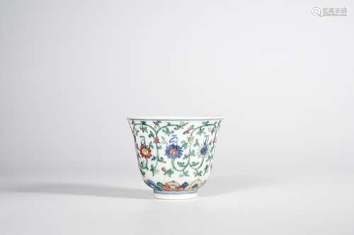 CHINESE DOUCAI PORCELAIN CUP