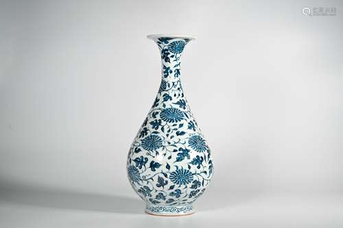 CHINESE BLUE WHITE FOLIAGE PORCELAIN VASE