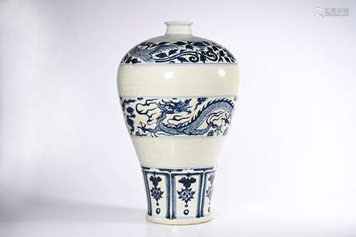 CHINESE BLUE WHITE DRAGON PORCELAIN VASE