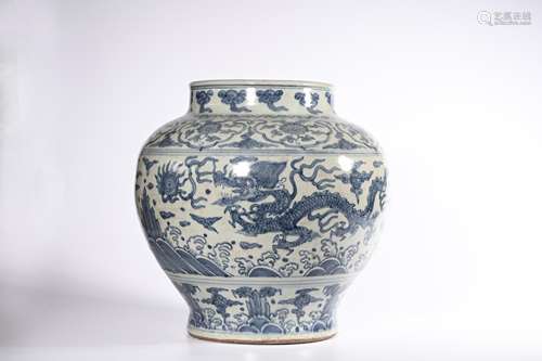 CHINESE BLUE WHITE PORCELAIN JAR