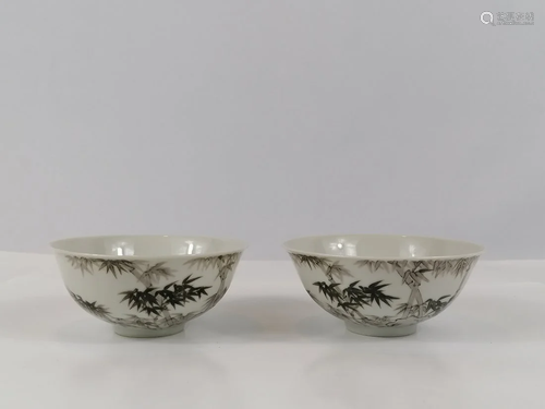 A pair of Ink colour enamelled porcelain bowl