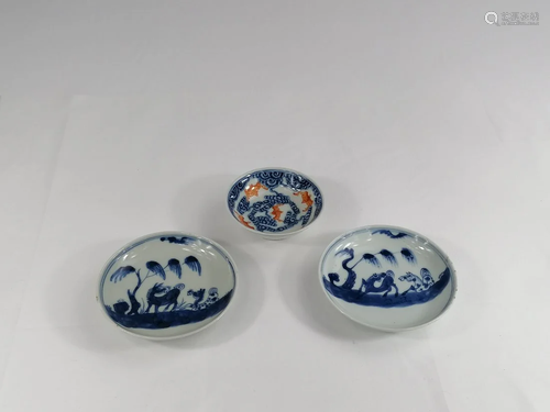 Three Chinese blue and white porcelain saucers