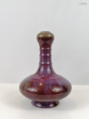 A Flame-Red glazed Garlic-mouth vase