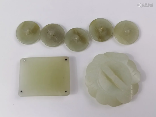 A group of Chinese jade 7 pieces