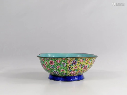 A Chinese painted Enamel famille Rose bowl