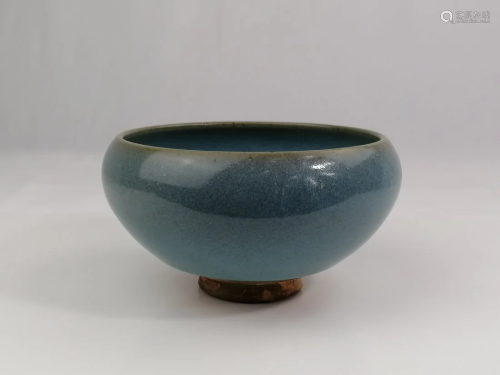A Chinese Qing Dynasty Jun Ware bowl