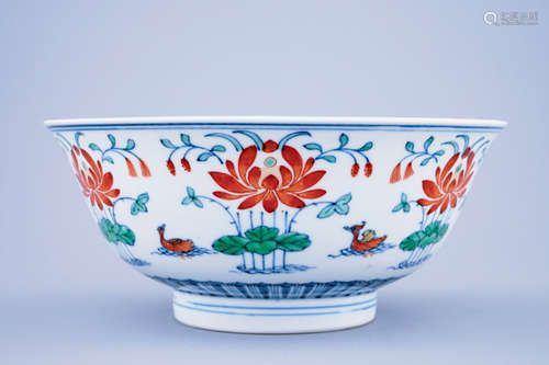 CHINESE FAMILLE ROSE PORCELAIN BOWL, QING DYNASTY