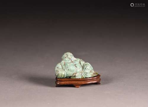 中国--1900年左右绿松石小雕佛长6厘米在一个木质底座上