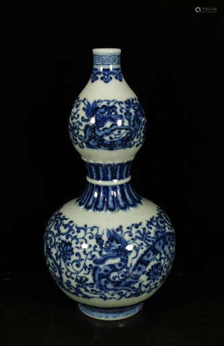 CHINESE BLUE WHITE GOURD SHAPE PORCELAIN VASE