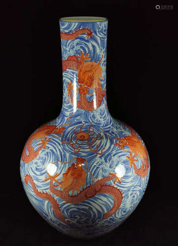 CHINESE BLUE WHITE IRON RED BOTTLE VASE