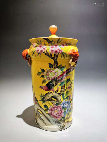 CHINESE FAMILLE ROSE PORCELAIN COVER VASE