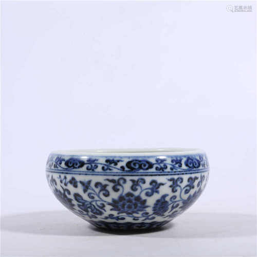 Blue and white lotus bowl in Ming Dynasty