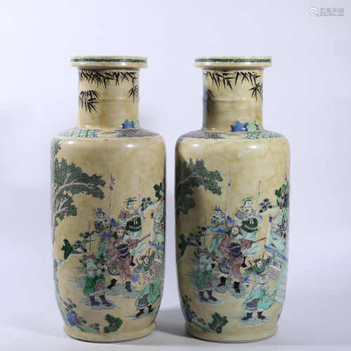 A pair of bottles in the story of pastel figures in Qing Dynasty