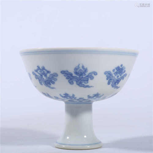 Blue and white Gaozu cup of Chenghua in Ming Dynasty