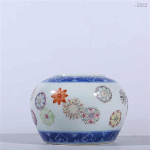 Qing Dynasty Qianlong pastel pot