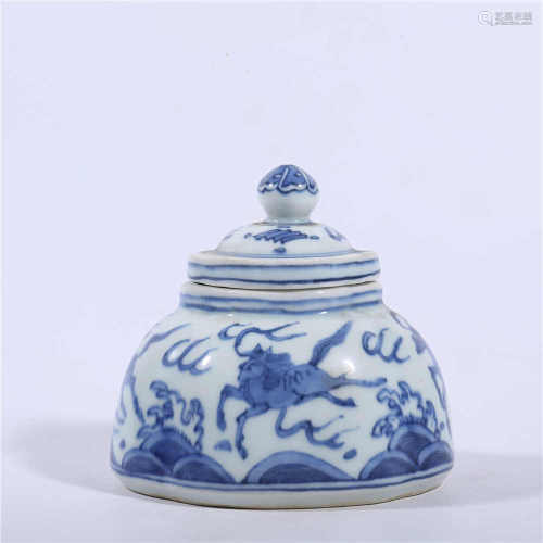 Blue and white lid jar in Longqing of Ming Dynasty