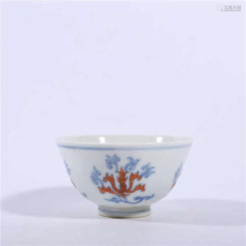 Chenghua famille rose cup in Ming Dynasty