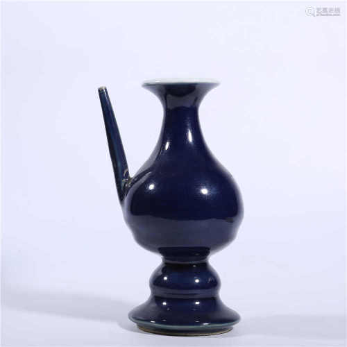 Xuande blue glazed pot in Ming Dynasty