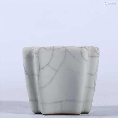 Yongzheng imitation glaze cup in Qing Dynasty