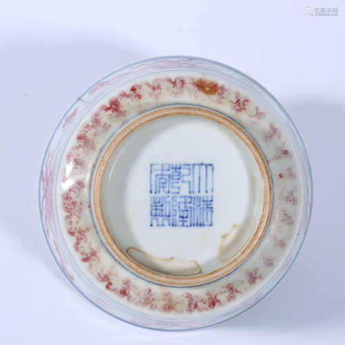 Qianlong glazed red bowl in Qing Dynasty