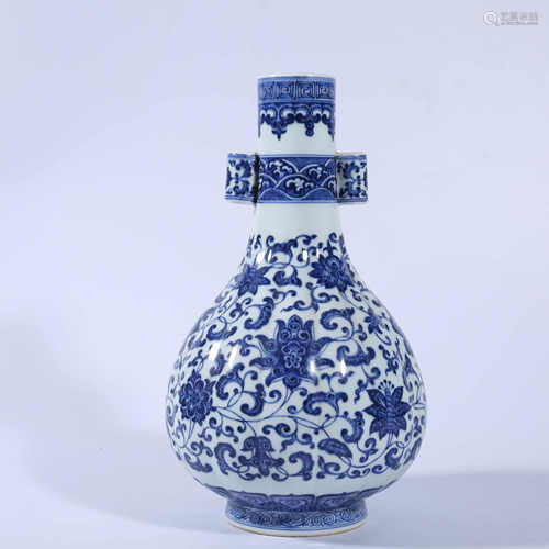 Qing Dynasty Qianlong blue and white vase with lotus pattern