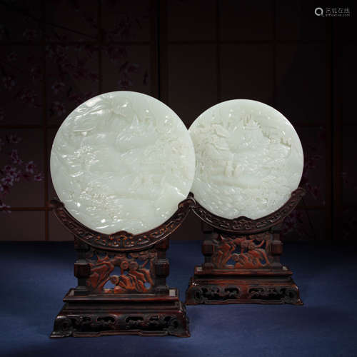 A PAIR OF CHINESE HETIAN JADE SCREENS, QING DYNASTY