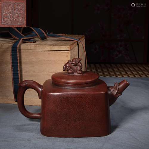 CHINESE BOCCARO TEAPOT BY CHEN ZHONGMEI, MING DYNASTY